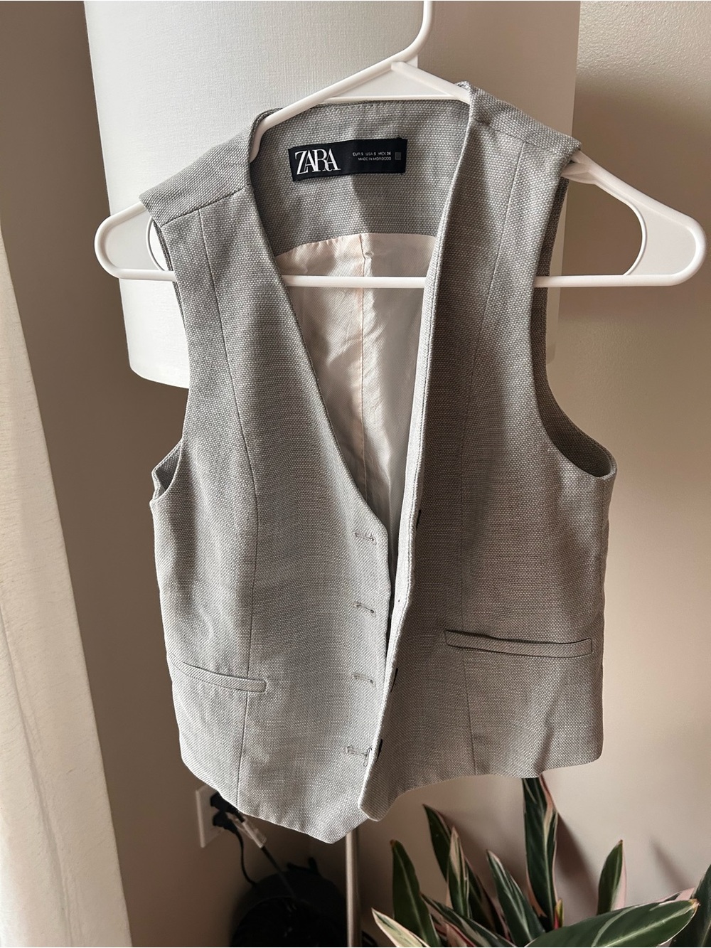 ZARA Gray Textured Tailored Vest
